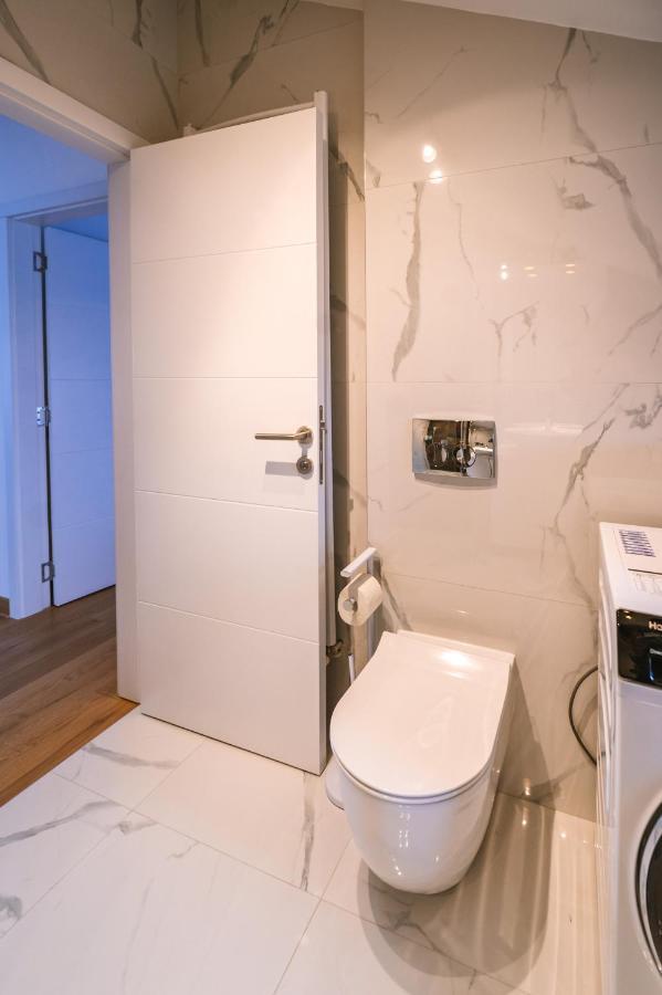 Mikonos Apartman Surčin Exterior foto